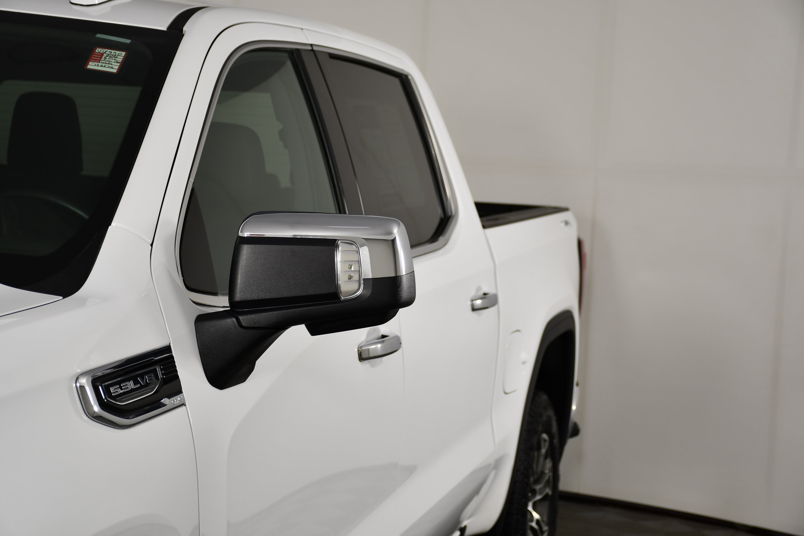 Used 2026 GMC Sierra 1500 SLT AWD/4WD image 13