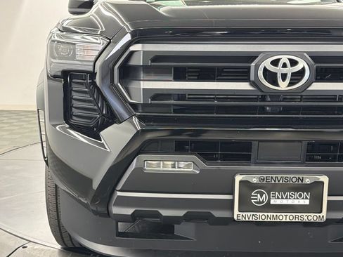 Used 2026 Toyota Tacoma SR5 AWD/4WD image 9