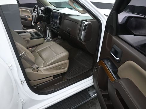 Used 2015 Chevrolet Silverado 1500 LTZ image 17