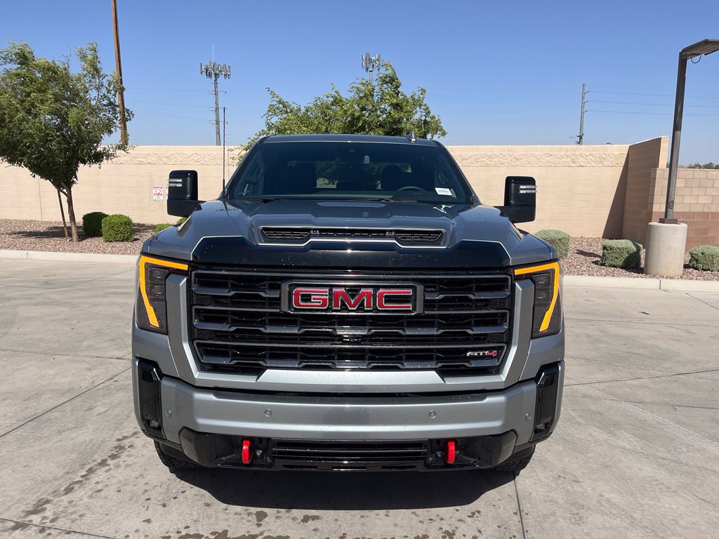 Used 2026 GMC Sierra 2500 AT4 AWD/4WD image 2