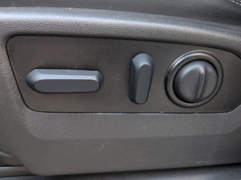 Used 2022 Chevrolet Silverado 1500 High Country image 18