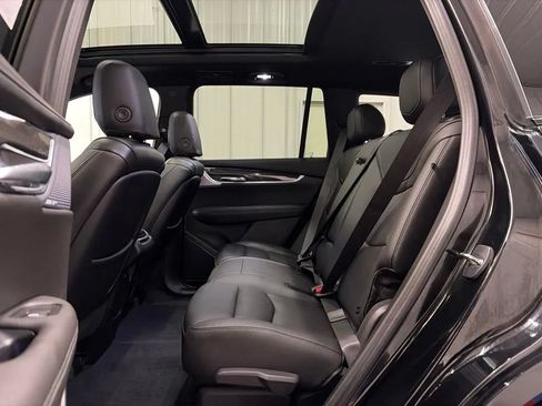 Used 2023 Cadillac XT6 Sport AWD/4WD image 14