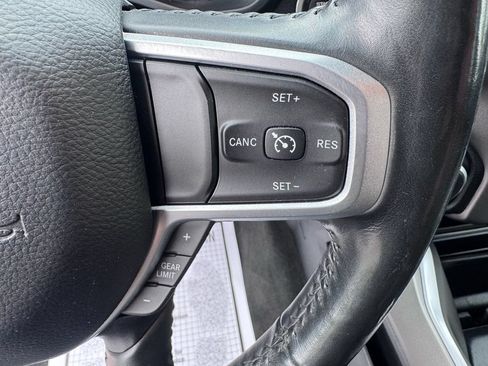 Used 2020 RAM 1500 Big Horn AWD/4WD image 17