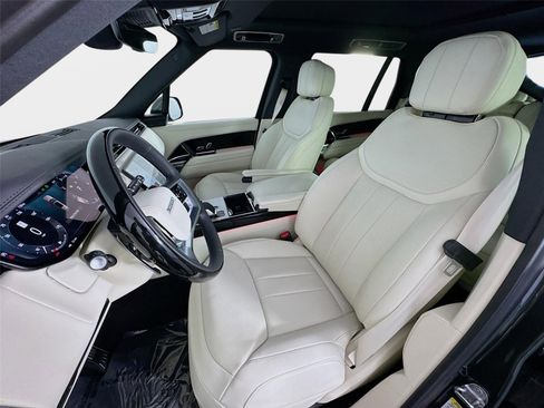 New 2026 Land Rover Range Rover Long Wheelbase SE AWD/4WD image 11