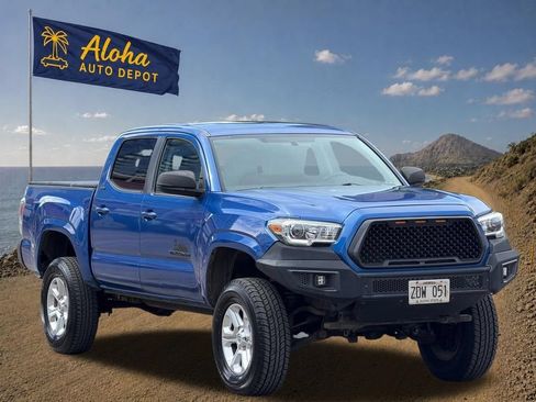 Used 2016 Toyota Tacoma SR5 AWD/4WD image 6