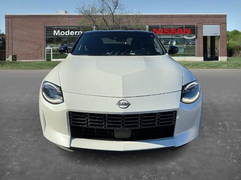 Certified 2024 Nissan Z Performance w/ Floor Mat Package image 6