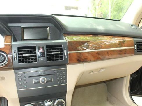 Used 2012 Mercedes-Benz GLK 350 2WD image 21