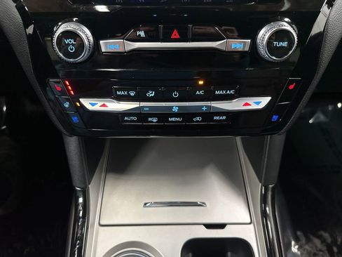 Used 2024 Ford Explorer ST w/ Equipment Group 401A image 24