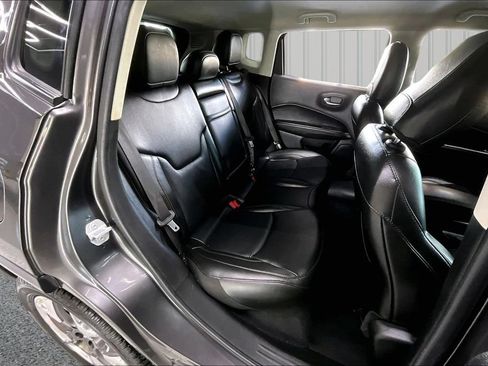 Used 2019 Jeep Compass Limited AWD/4WD image 25
