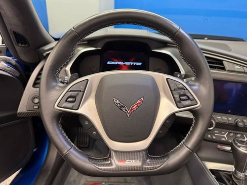 Used 2016 Chevrolet Corvette Z06 w/ 3LZ Preferred Equipment Group RWD image 19