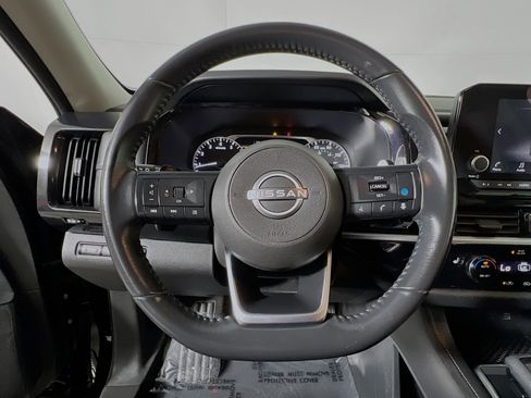 Used 2024 Nissan Pathfinder SV FWD image 18