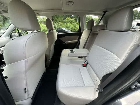 Used 2015 Subaru Forester 2.5i Premium w/ All-Weather Package AWD/4WD image 17