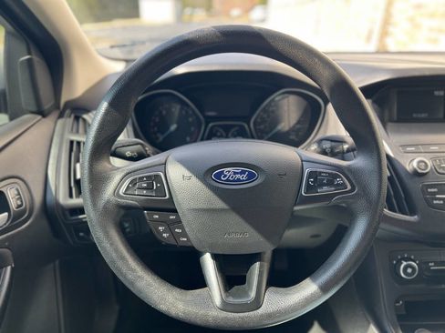 Used 2018 Ford Focus SE image 16