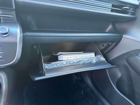 Used 2025 Hyundai Kona SEL image 34