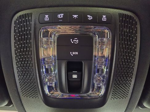 Used 2025 Mercedes-Benz GLE 350 4MATIC image 29