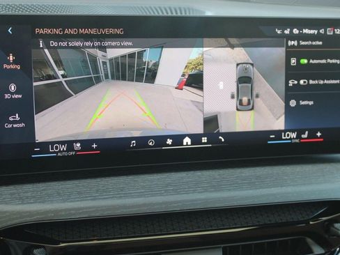 Used 2026 BMW 330i Sedan w/ M Sport Package image 27