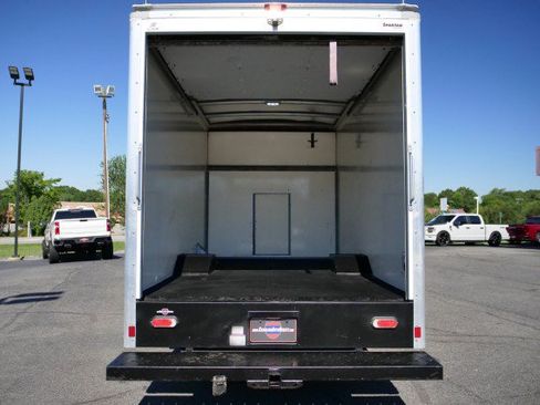 Used 2021 Chevrolet Express 3500 w/ Power Convenience Package RWD image 18