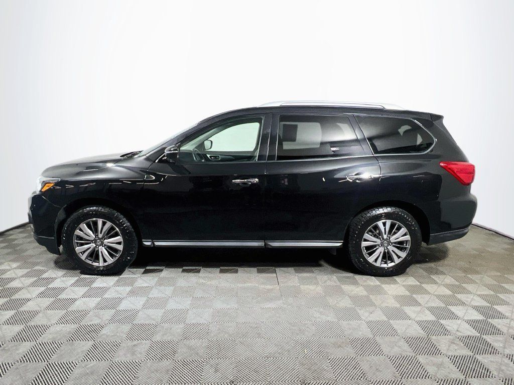 Used 2019 Nissan Pathfinder SL AWD/4WD image 4