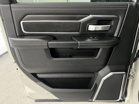 Used 2024 RAM 3500 Laramie w/ Night Edition image 53