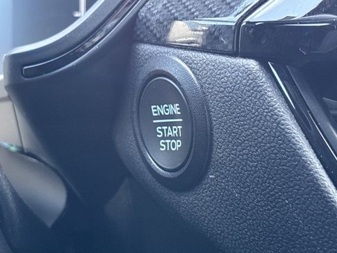 Used 2025 Ford Escape ST-Line AWD/4WD image 23