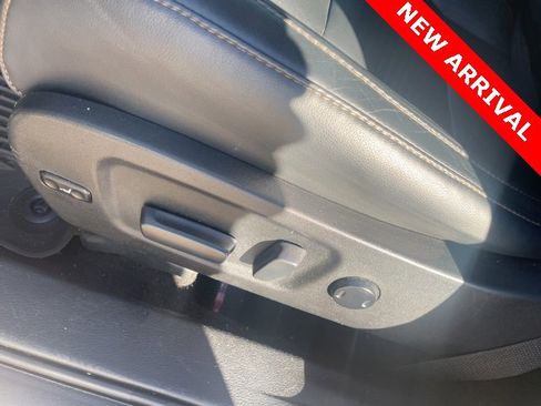 Used 2018 Toyota Highlander XLE w/ Protection Package #3 image 9