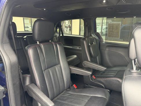 Used 2019 Dodge Grand Caravan GT image 11