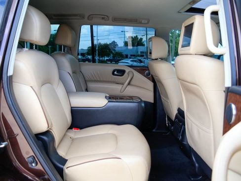 Used 2019 Nissan Armada Platinum w/ Captain's Chairs Package RWD image 10