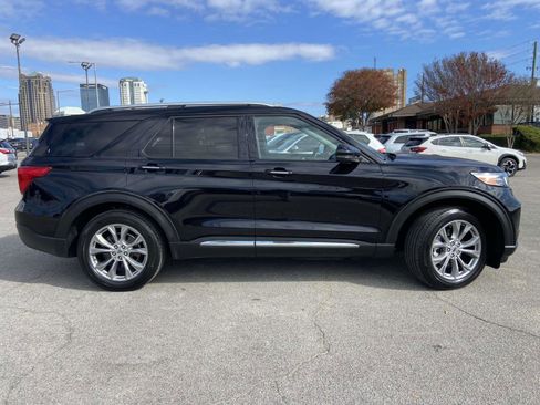 Used 2022 Ford Explorer Limited w/ Equipment Group 301A image 21