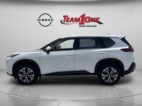 Used 2023 Nissan Rogue SV FWD image 5