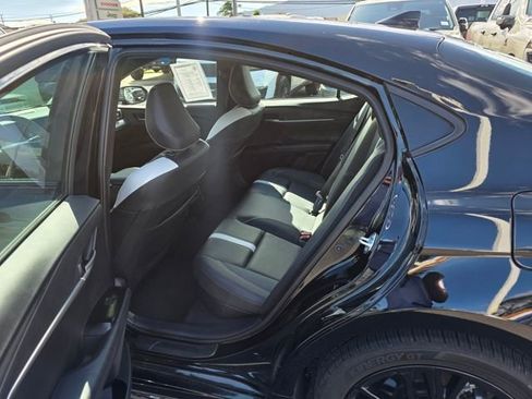 Used 2025 Toyota Camry XSE image 10