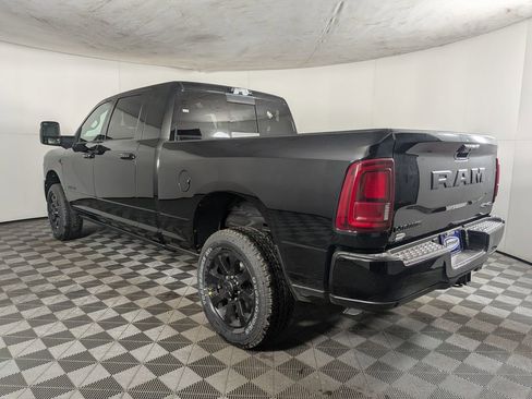 New 2026 RAM 2500 Laramie AWD/4WD image 4