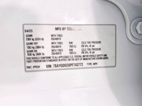 Used 2023 Tesla Model Y Long Range AWD/4WD image 37