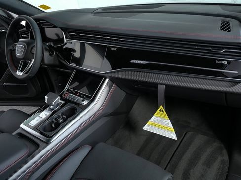 New 2026 Audi SQ8 Prestige image 23