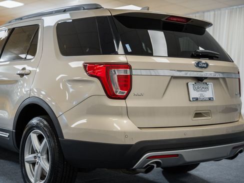 Certified 2017 Ford Explorer XLT w/ Equipment Group 202A image 6