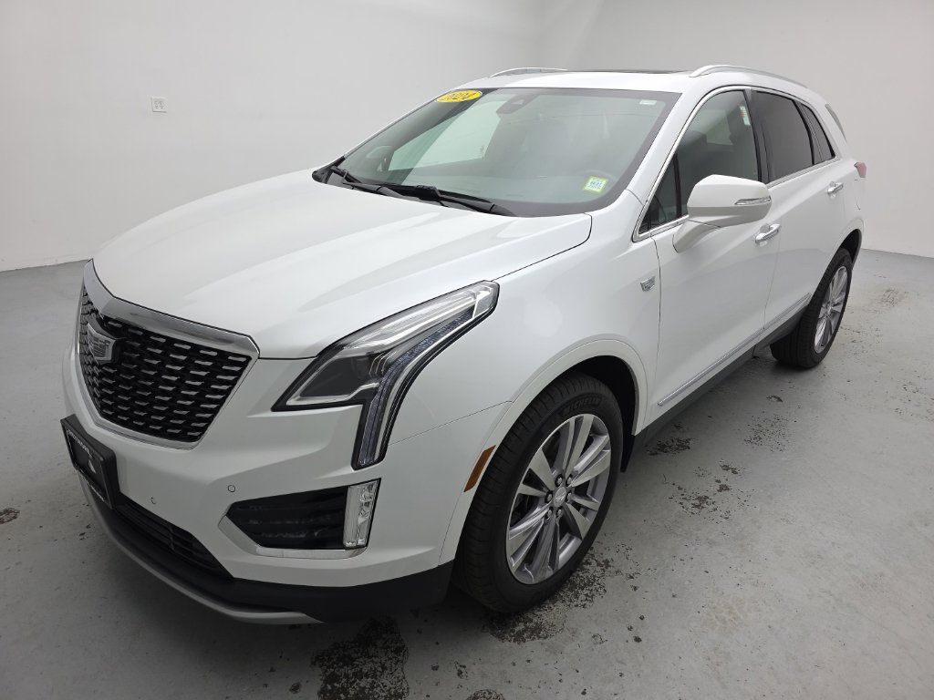 Used 2024 Cadillac XT5 Premium Luxury AWD/4WD image 5