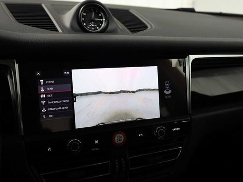 New 2026 Porsche Macan AWD/4WD image 34