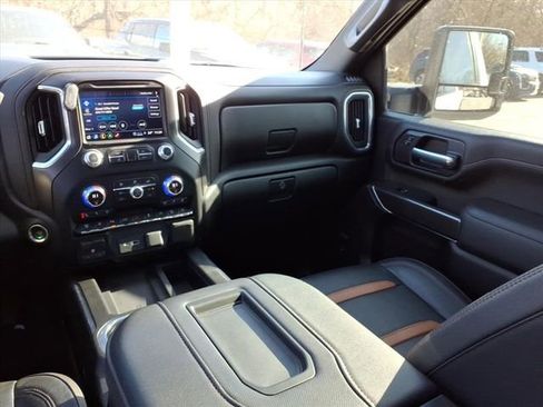 Used 2021 GMC Sierra 2500 AT4 w/ AT4 Premium Plus Package image 26