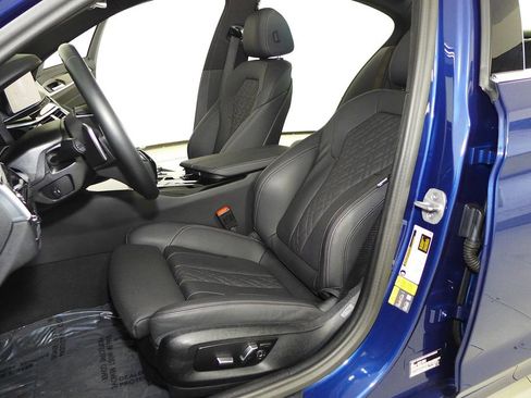 Certified 2023 BMW 530e w/ Convenience Package image 22