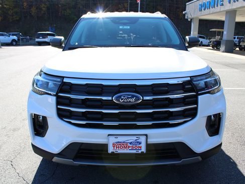 New 2026 Ford Explorer Active w/ Active Comfort Package image 8