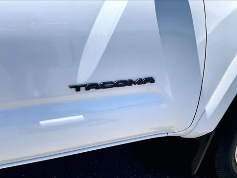 Certified 2023 Toyota Tacoma TRD Sport w/ Advanced Technology Package AWD/4WD image 9