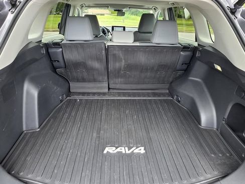 Used 2023 Toyota RAV4 XLE Premium FWD image 14