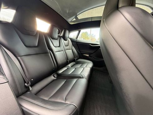 Used 2020 Tesla Model S AWD image 31