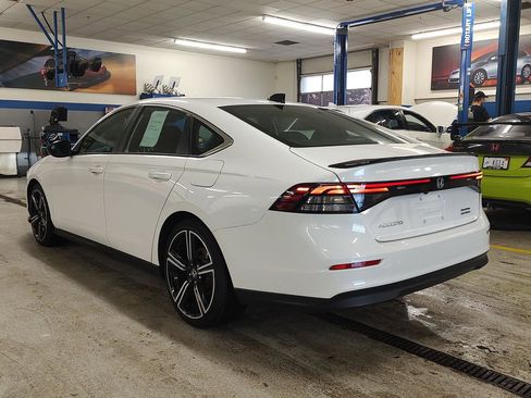 Used 2023 Honda Accord Sport image 24