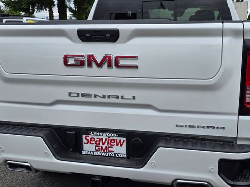 Used 2024 GMC Sierra 1500 Denali w/ Denali Reserve Package AWD/4WD image 14