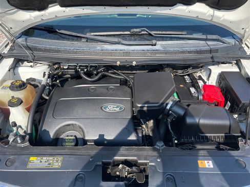 Used 2013 Ford Edge SEL image 30