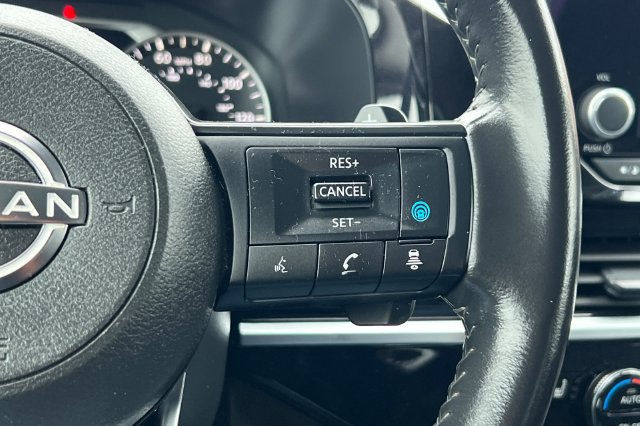 Used 2024 Nissan Pathfinder SV FWD image 31