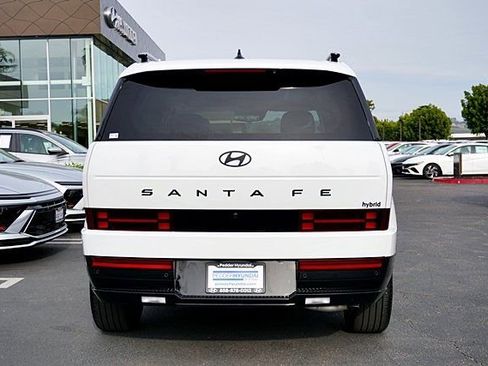 Used 2025 Hyundai Santa Fe Calligraphy FWD image 10