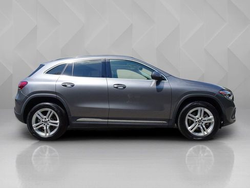 Used 2023 Mercedes-Benz GLA 250 4MATIC image 6