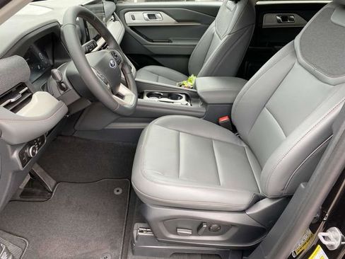 New 2026 Ford Explorer Active image 12