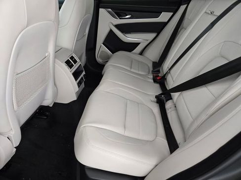 New 2026 Jaguar F-PACE R-Dynamic S image 5